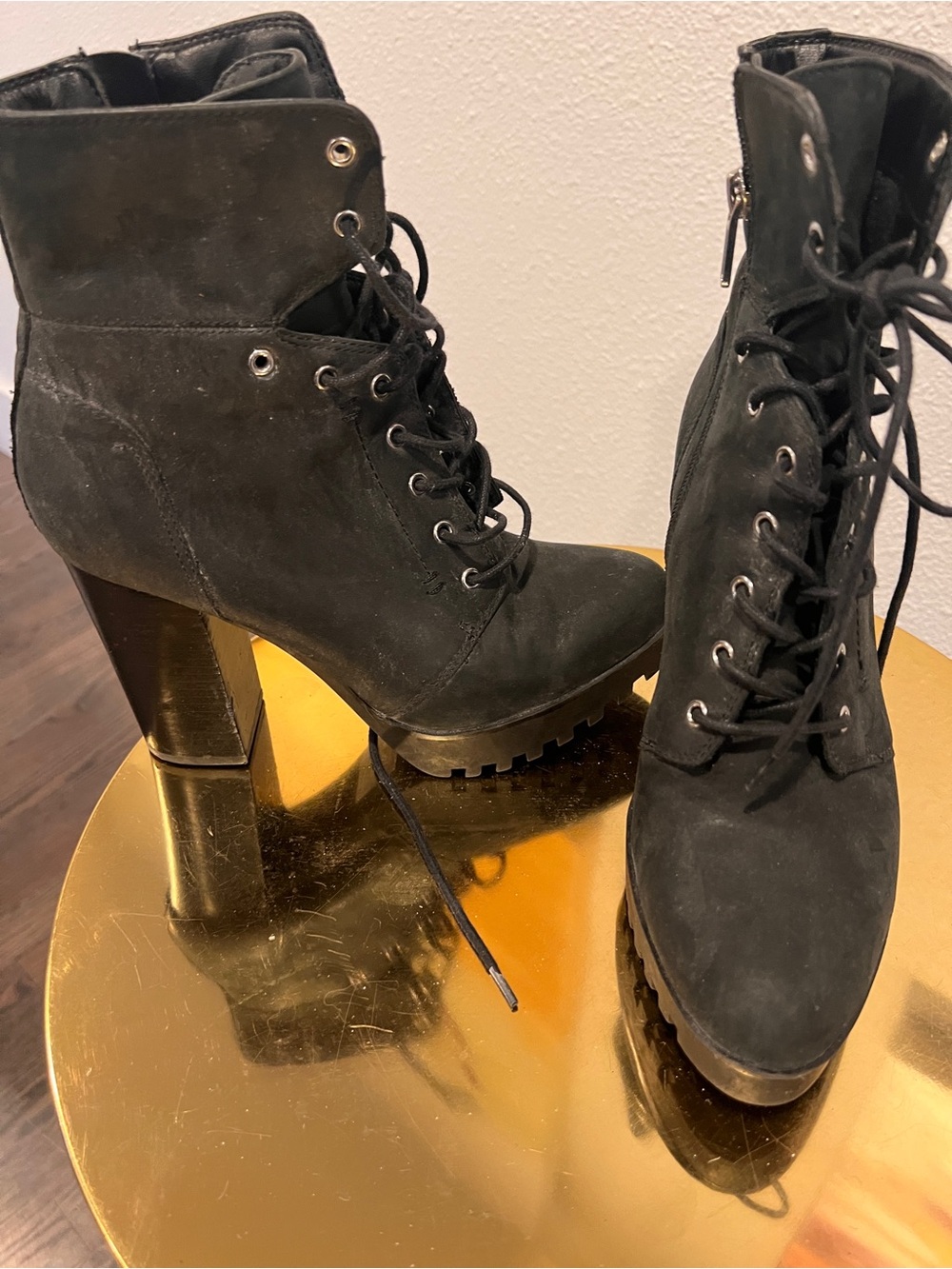 Aldo Black Suede Lace-Up Platform Ankle Boots size 8